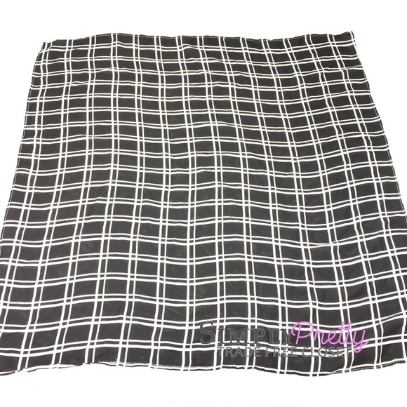 BP Black + White Checkered Squares Scarf - Picture 4 of 5